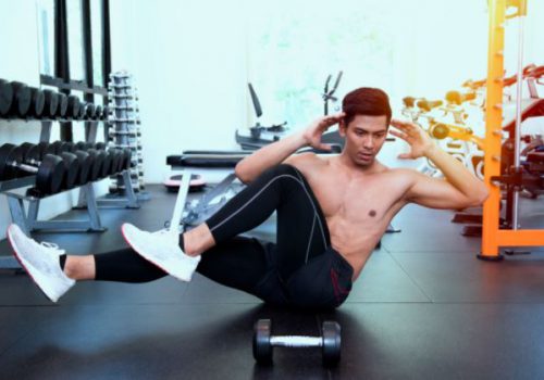 Bị trĩ có nên tập gym không