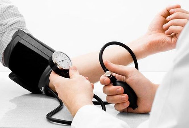 Cao huyết áp là một trong những yếu tố làm ảnh hưởng đến chức năng của thận